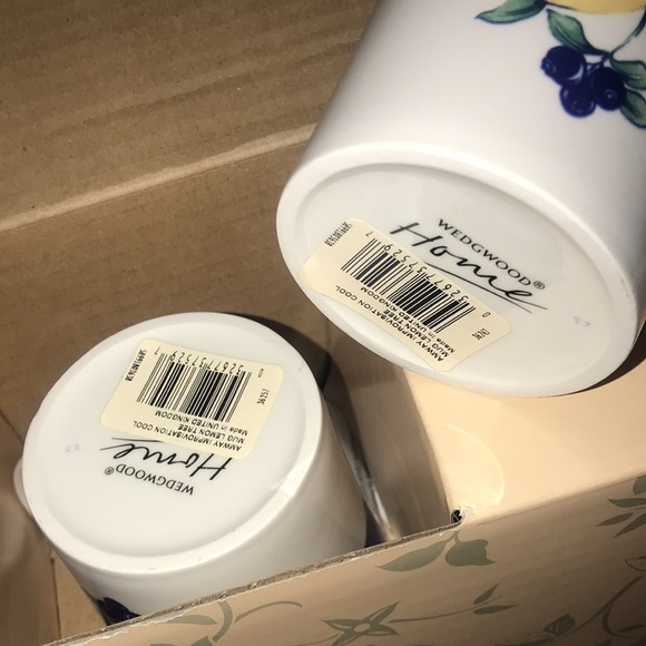 NWT Wedgwood Home Amway 2 Lemon Tree England Mugs - Picture 8 of 10